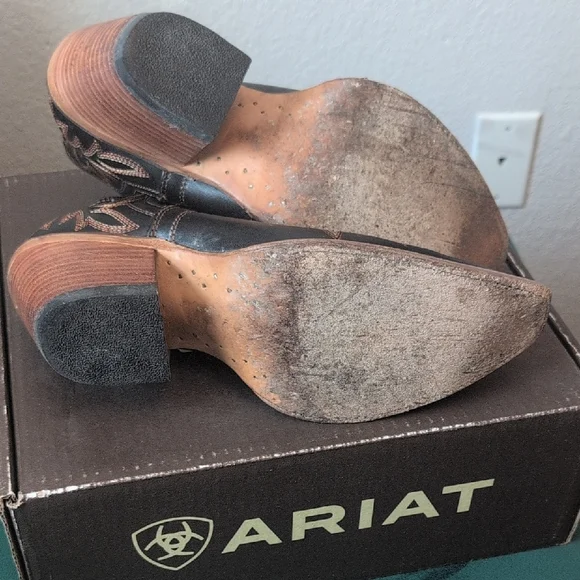 Embroidered Black Ankle Booties - Picture 6 of 6